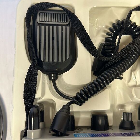 Radio Shack Base Station With 2 Hand Held Walkie Talkies 60-3067 Kids Toy - Picture 8 of 8